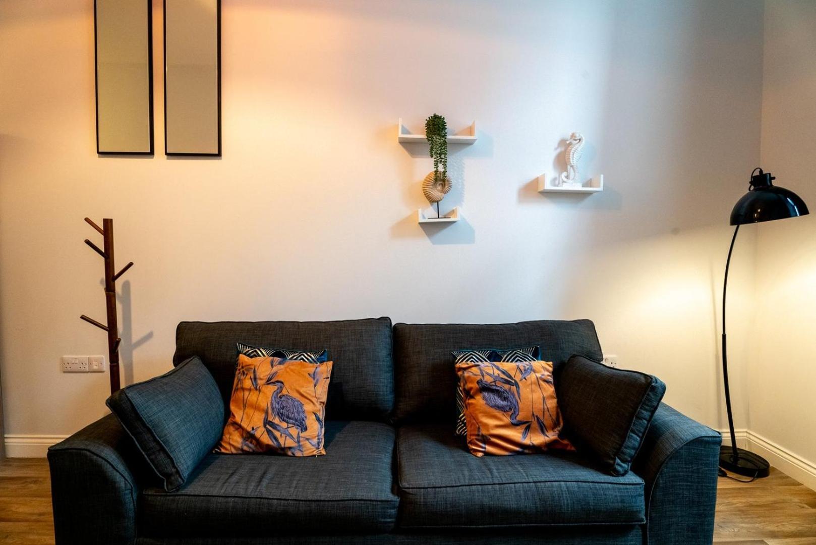 Ferienwohnung Free Parking | Smart Tv | 4 Guests Swansea Exterior foto