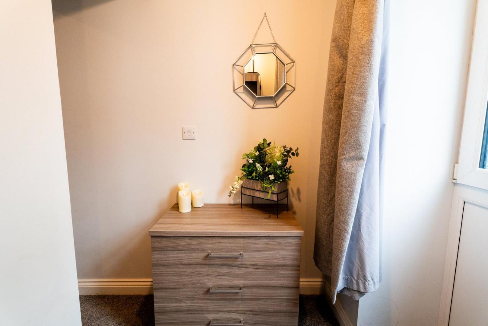 Ferienwohnung Free Parking | Smart Tv | 4 Guests Swansea Zimmer foto